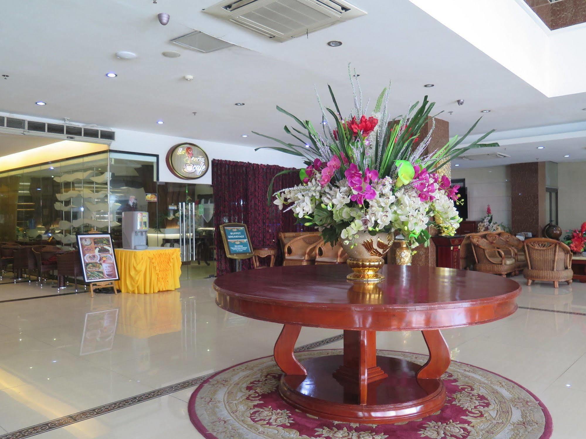 Hotel Essencia Ντουμαγκέτ Εξωτερικό φωτογραφία